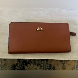 Brown Coach Wallet - brand new condition
